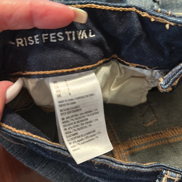 American Eagle Outfitters Shorts. Worn once like new - Picture 3 of 5